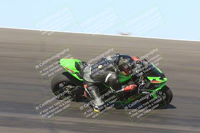 media/May-14-2023-SoCal Trackdays (Sun) [[024eb53b40]]/Bowl (815am)/